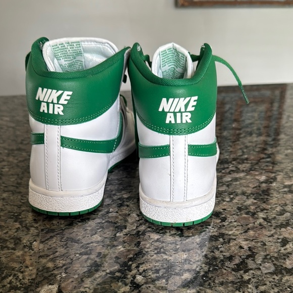 Nike air ships High-Top Sneakers in White and Green EUC 8.5 - Picture 5 of 12